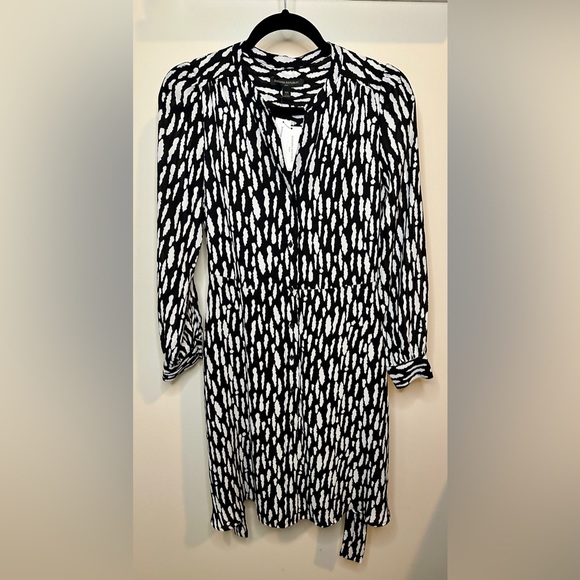 Banana Republic Classic Shirt Dress - Picture 4 of 11